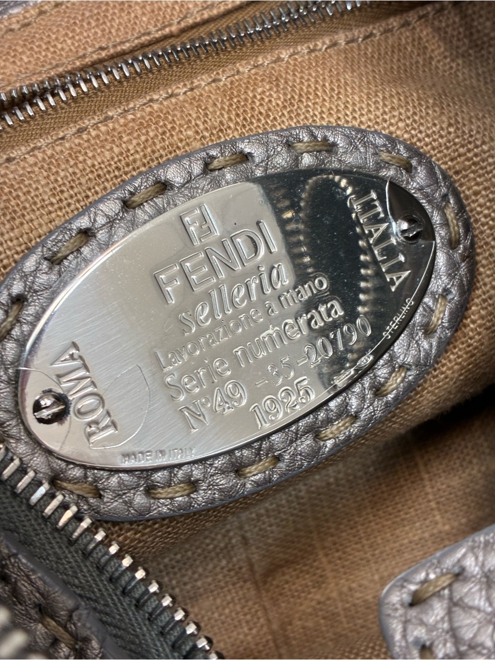 FENDI Sellaria Silver Shoulder bag - Picture 2 of 8